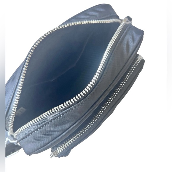 Tory Burch Virginia Nylon Mini Crossbody Bag. New with tags. - Picture 8 of 14